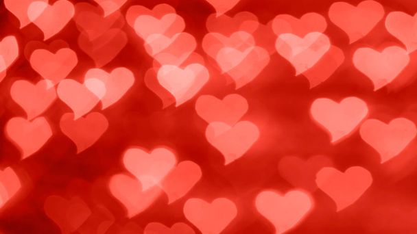 Color coral vivo del año 2019. Forma de corazón hecha de flores. Día de San Valentín. Paleta de colores. Amor moda
 - Foto, imagen