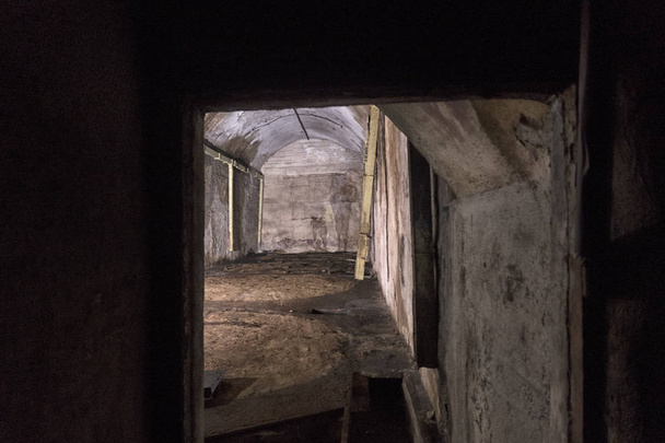 opuštěné vojenské podzemní opevnění na území bývalého Sovětského svazu. - Fotografie, Obrázek
