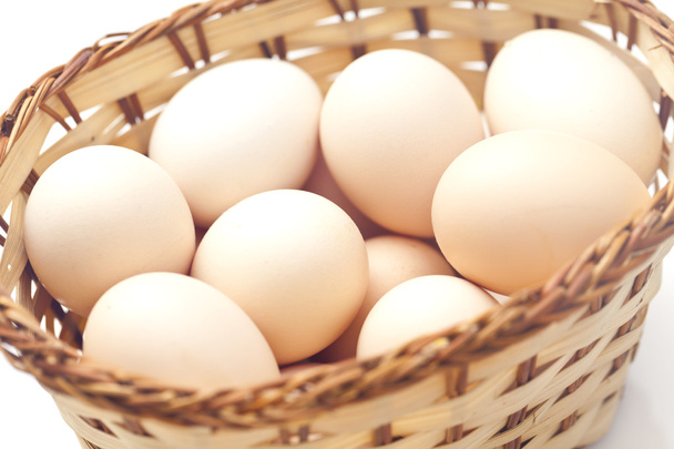 Huevos en cesta
 - Foto, imagen