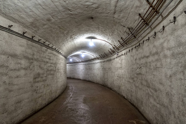 abandonné les fortifications militaires souterraines sur le territoire de l'ex-Union soviétique
. - Photo, image