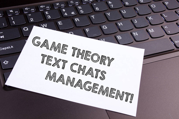 Signo de texto que muestra la Teoría de los Juegos Social Media Management. Foto conceptual Estrategias de marketing para la innovación en juegos
. - Foto, imagen