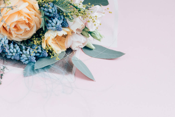 nice bouquet on the pink background, close up - Fotografie, Obrázek