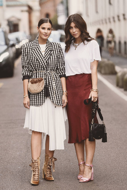 September 21, 2018: Milan, Italy -  Street style outfit during Milan Fashion Week - MFWSS19 - Foto, afbeelding