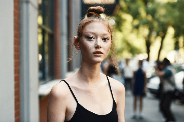 September 20, 2018: Milan, Italy -  Young model posing after a fashion show during Milan Fashion Week  - MFWSS19 - Foto, Imagem