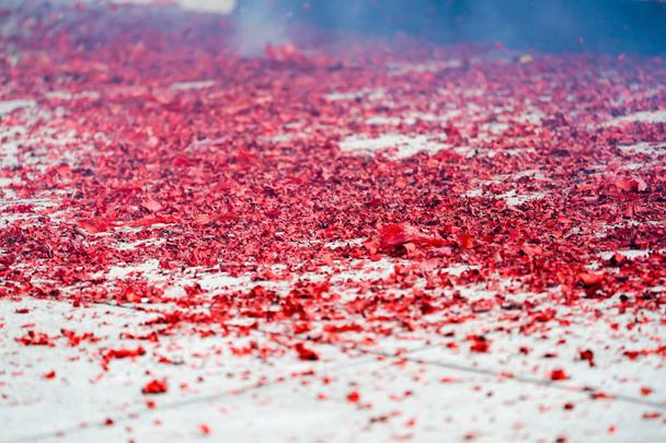 Kiina punainen krakkausyksikkö linja ammutaan ja tutkitaan jatkuu Kiinan uudenvuoden tapahtuma
. - Valokuva, kuva