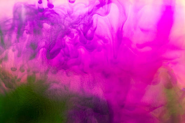 Composizione astratta con inchiostro e piccole bolle. Bellissimo sfondo, texture e colori
  - Foto, immagini