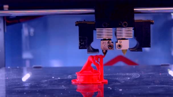 Impresora 3D trabajando. Modelado de deposición fundida
, - Imágenes, Vídeo