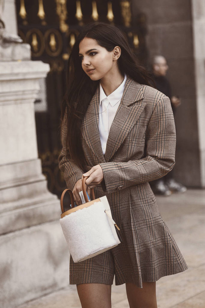 October 1, 2018: Paris, France - Doina Ciobanu, a blogger and influencer in a stylish outfit during Paris Fashion Week, street style concept  - PFWSS19 - Zdjęcie, obraz