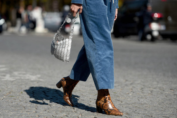 September 27, 2018: Paris, France - Girl with fashionable shoes and stylish outfit during Paris Fashion Week  - PFWSS19 - Фото, изображение