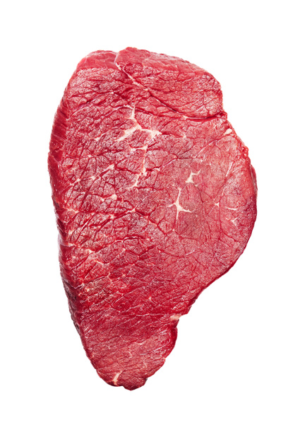 Carne fresca cruda aislada sobre fondo blanco - Foto, Imagen