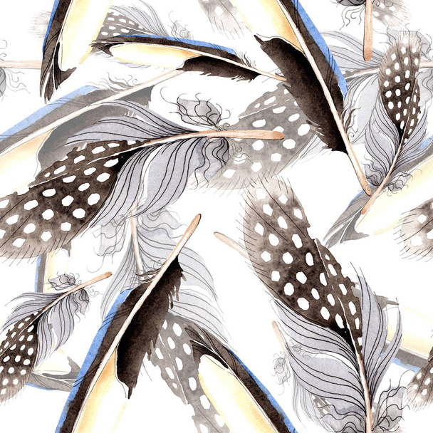 Bird feathers from wing. Watercolor background illustration set. Seamless background pattern. Fabric wallpaper print texture. - Fotoğraf, Görsel