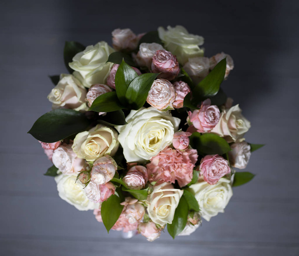 ramo de hermosas rosas multicolores
 - Foto, imagen