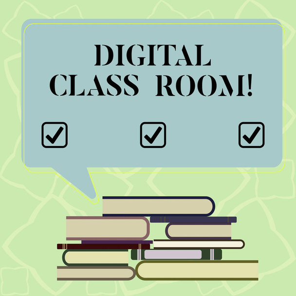 Письменный текст Digital Class Room. Бизнес-концепция, где студент учится и взаимодействует с инструментарием Невенская куча жестких книг и пузырь прямоугольной речи
. - Фото, изображение
