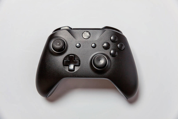 gamepad joystick nero, console di gioco isolata su sfondo bianco
 - Foto, immagini