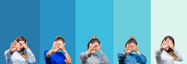 Collage von jungen schönen Frau über blauen Streifen isoliert Hintergrund bedeckt Augen mit den Händen und tun Stop-Geste mit traurigem und Angst Ausdruck. Peinliches und negatives Konzept. - Foto, Bild