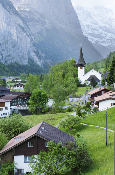 Lauterbrunnenské údolí v Bernských Alpách, Švýcarsko.  - Fotografie, Obrázek
