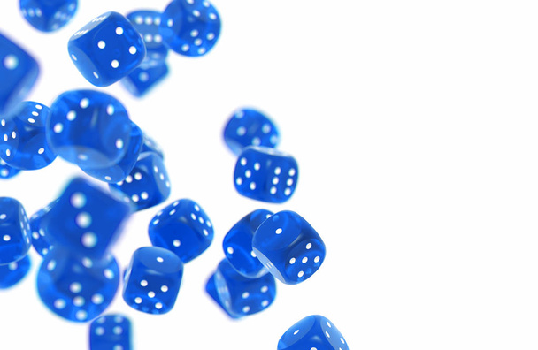 blaue Spielwürfel isoliert auf weißem Hintergrund und Leerzeichen auf der rechten Seite - Foto, Bild