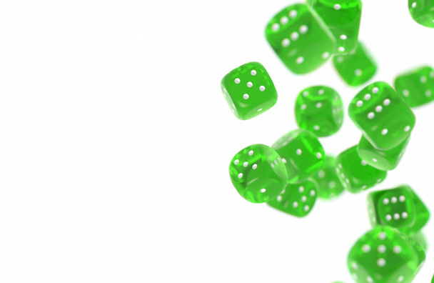 Зелені ігрові точки ізольовані на білому тлі і копіюють простір на лівій стороні
 - Фото, зображення