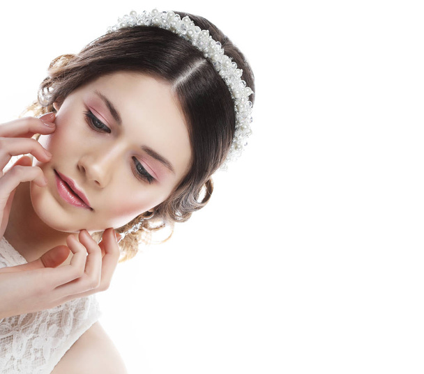 adorable young bride with gorgeous diadem in her hair - Valokuva, kuva