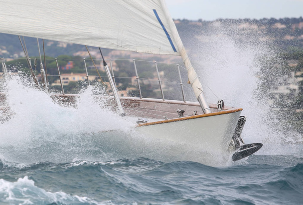 zeilboot race in de Franse Riviera - Foto, afbeelding