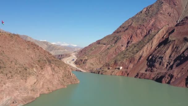 Areal Dron Shoot uitzicht op de Pamir, Afghanistan en Pandzj rivier langs de Corridor per. - Video