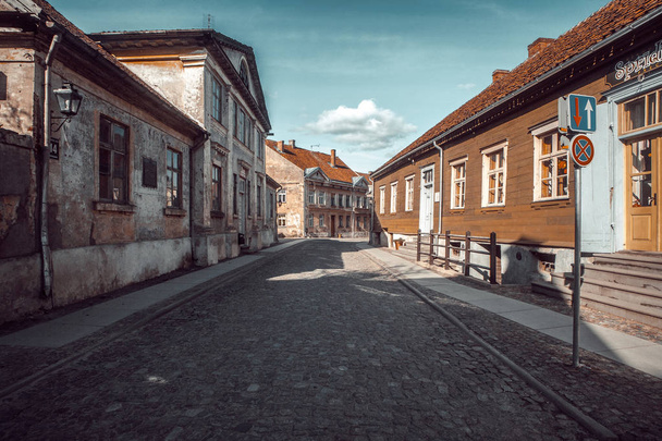 piękne stare miasto łotewski Kuldīga - Zdjęcie, obraz