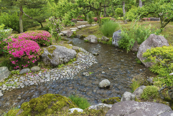 Jardim japonês em Kanazawa, Japão
 - Foto, Imagem