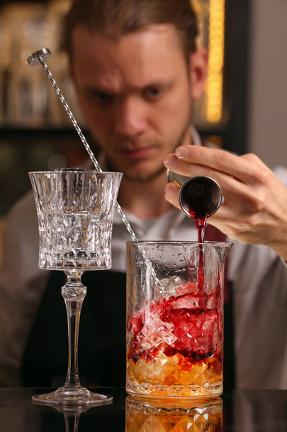 Red fresh alcoholic cocktail. Old fashioned cocktail - Φωτογραφία, εικόνα