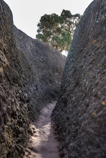 Lalibela, Etiopie. Slavné skalní kostel svatého Jiří - Bete Giyorgis - Fotografie, Obrázek