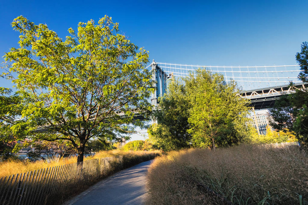 Puente de Manhattan en Nueva York con el Brooklyn Park - Foto, imagen