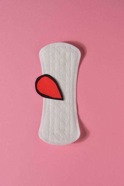 compress for menstruation on pink background - Photo, Image