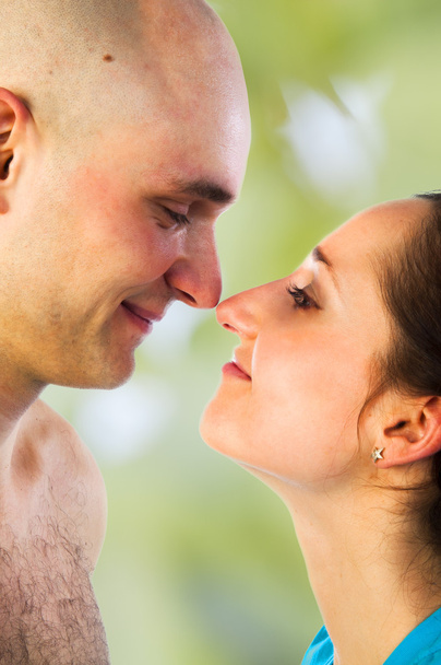 Happy couple rubbing noses - Foto, Imagem