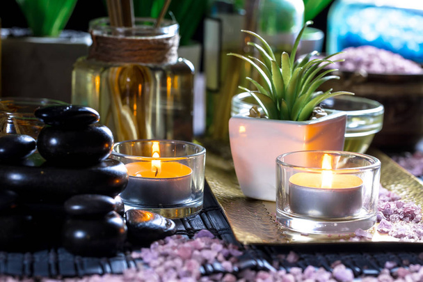 Items for spa massage in the composition on the table - Foto, Imagem