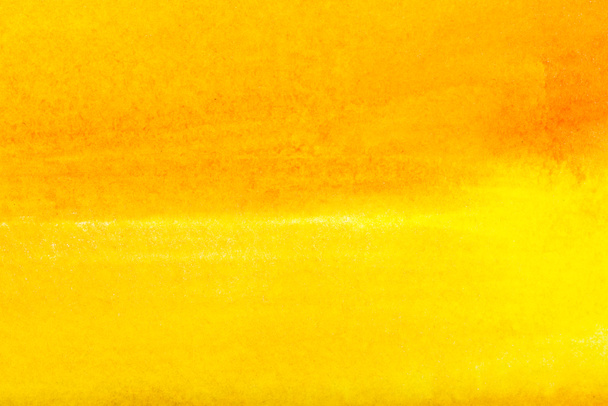 Draufsicht auf gelbes Aquarell mit Kopierraum  - Foto, Bild