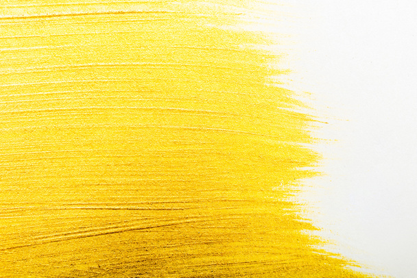 vue de dessus des coups de pinceau d'aquarelle jaunes avec sur fond blanc
  - Photo, image