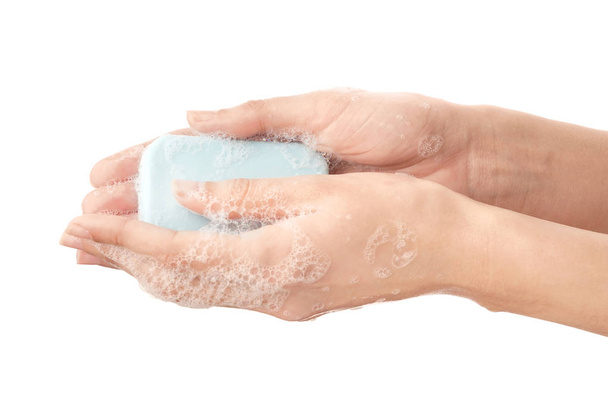Nő mosás kezet fehér háttér - Fotó, kép