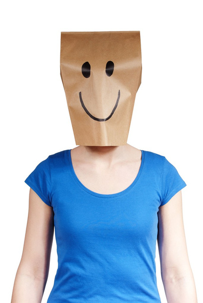счастливый человек в бумажном пакете
 - Фото, изображение