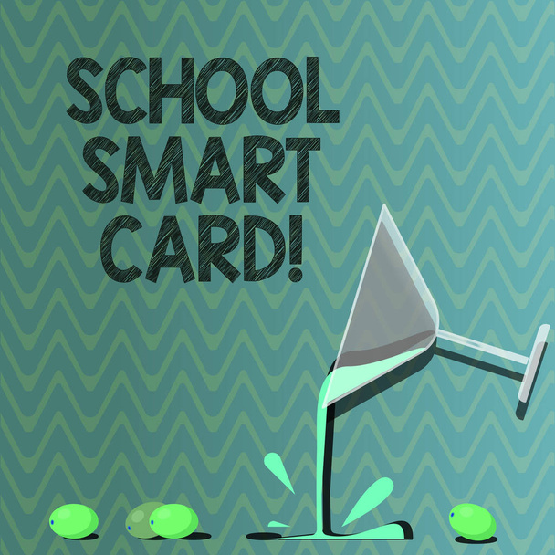 Tekst invoeren tonen School Smart Card. conceptuele fotokaart geïntegreerde schakeling te geven toegang kinderen Cocktail wijn glas gieten vloeibaar met Splash druiven en Shadow foto. - Foto, afbeelding