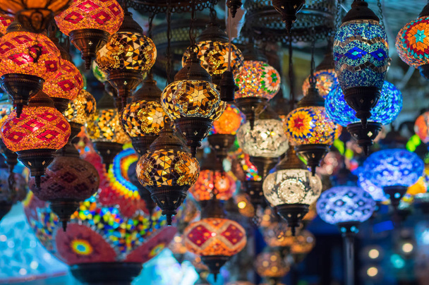 Lantaarns in winkel in Istanbul, Turkije - Foto, afbeelding