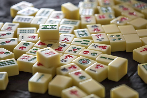 Mahjong oyun taşlarını, fayans - Fotoğraf, Görsel