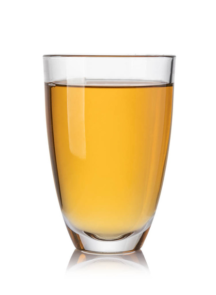 Glas Apfelsaft auf weißem Hintergrund - Foto, Bild