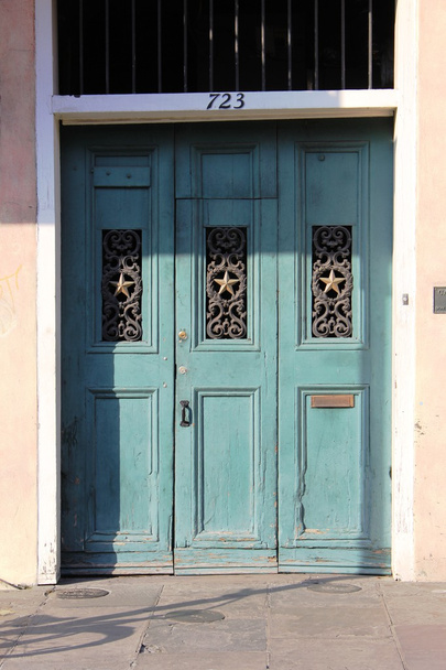 μπλε πόρτες - Φωτογραφία, εικόνα