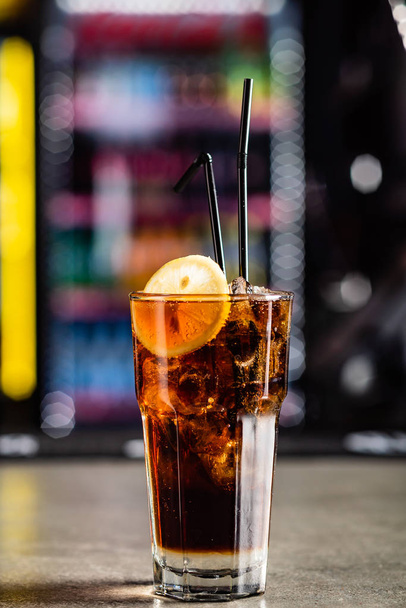cocktail in the bar - Foto, Imagem