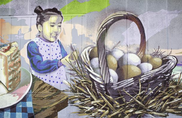 Menina com ovos
 - Foto, Imagem