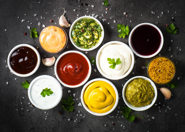Sauce Set Sortiment - Mayonnaise, Senf, Ketchup und andere t - Foto, Bild