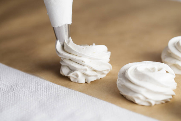 Il processo di fabbricazione del marshmallow
. - Foto, immagini