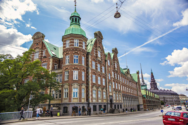 Cityscape of Copenhagen, Brsen, also known as Brsbygningen, 17th-century stock exchange in the center of Copenhagen, Denmark - 写真・画像