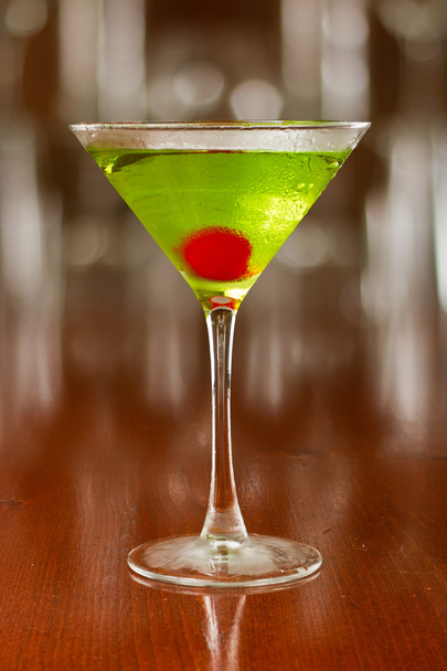 Зеленый коктейль
 - Фото, изображение