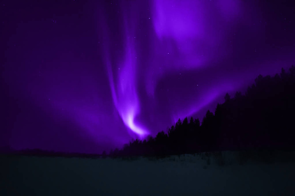 Luzes do norte de muitos tons de cor Lapônia - Foto, Imagem