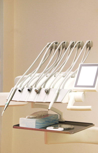 стоматологічний інструмент
 - Фото, зображення